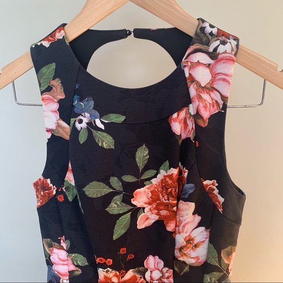 RW&Co Floral Dress - Picture 2 of 10